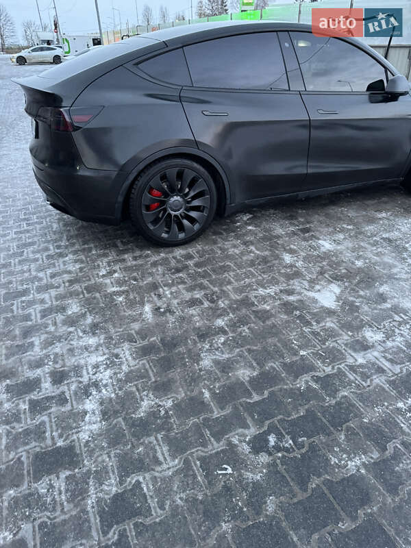 Позашляховик / Кросовер Tesla Model Y 2020 в Тернополі