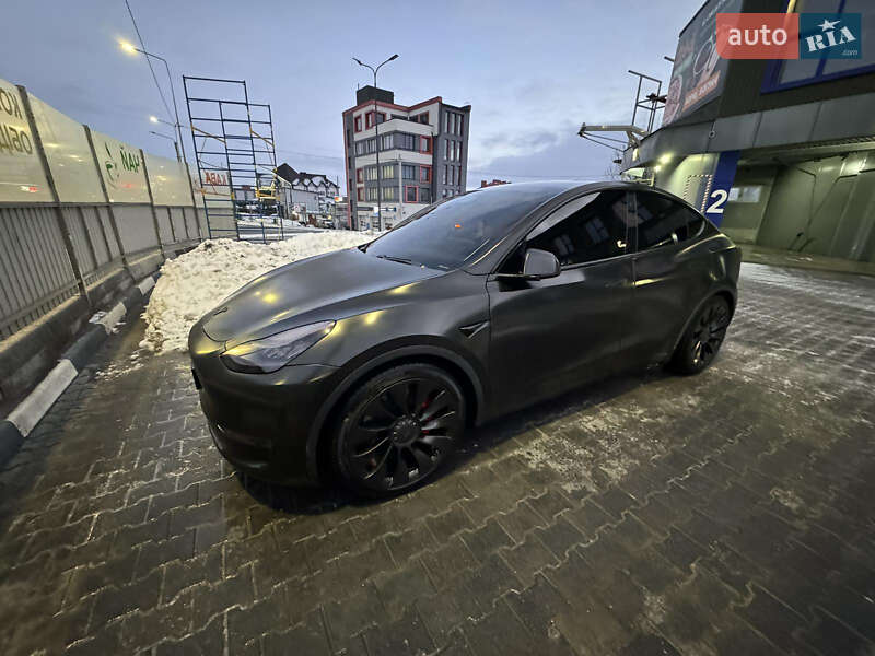 Позашляховик / Кросовер Tesla Model Y 2020 в Тернополі