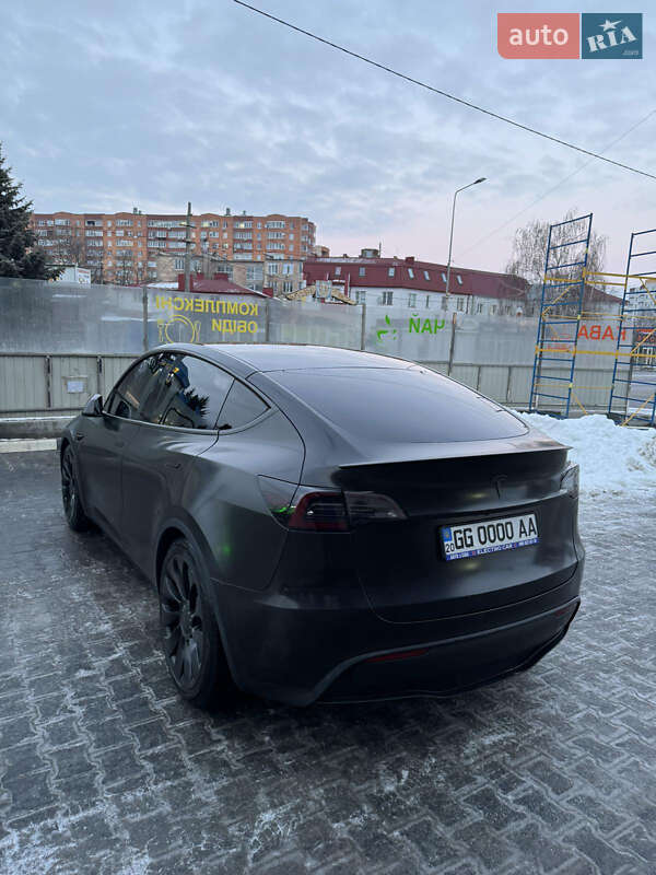 Внедорожник / Кроссовер Tesla Model Y 2020 в Тернополе