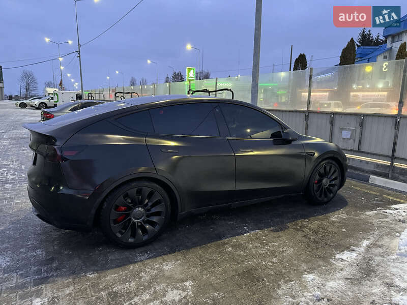 Позашляховик / Кросовер Tesla Model Y 2020 в Тернополі