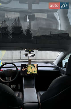 Внедорожник / Кроссовер Tesla Model Y 2020 в 