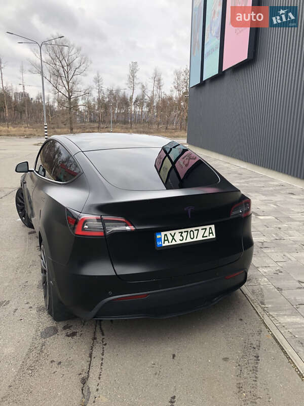 Позашляховик / Кросовер Tesla Model Y 2020 в Харкові