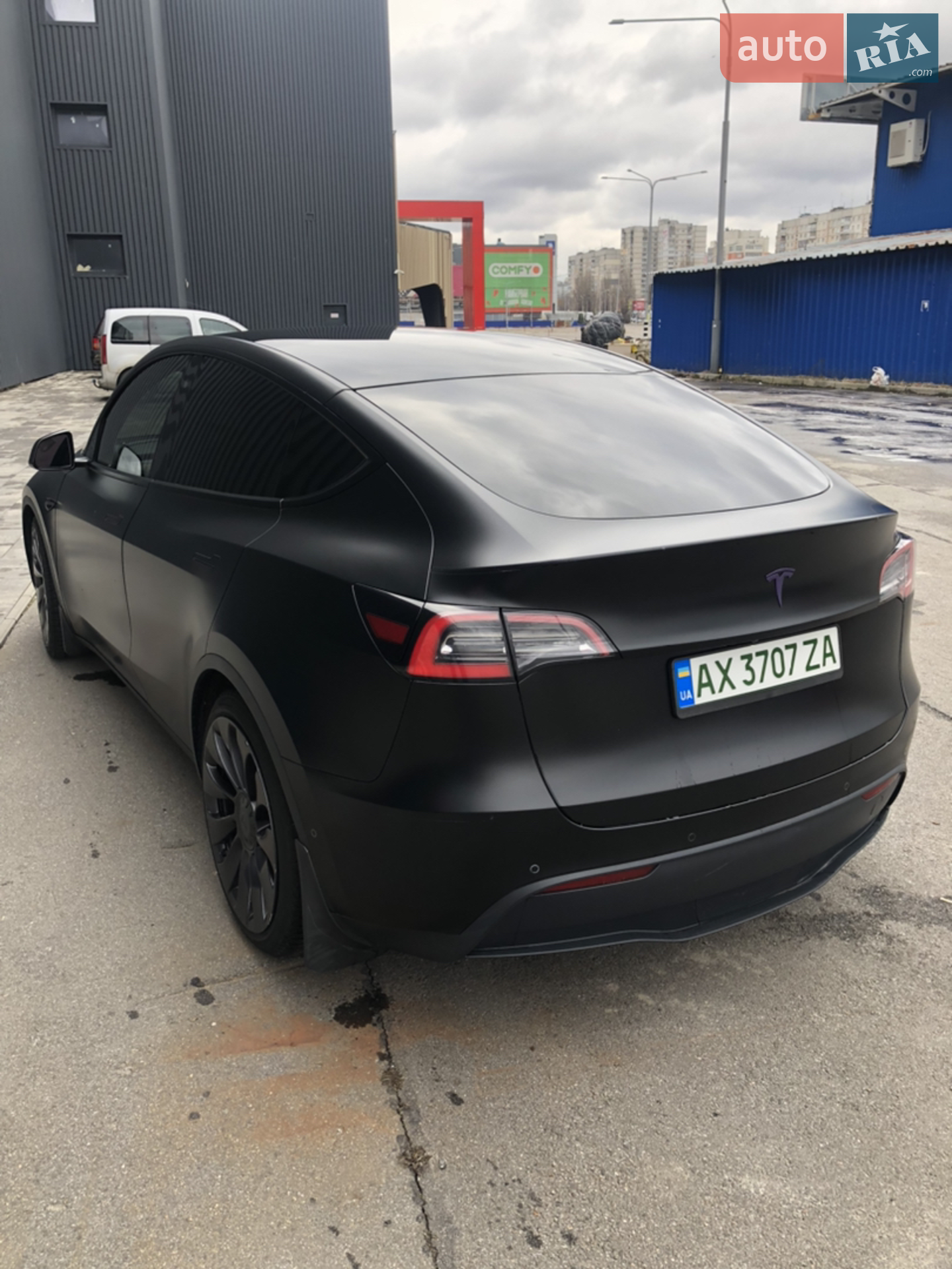 2020 Tesla Model Y - мініатюра 9