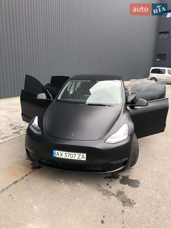 Позашляховик / Кросовер Tesla Model Y 2020 в Харкові