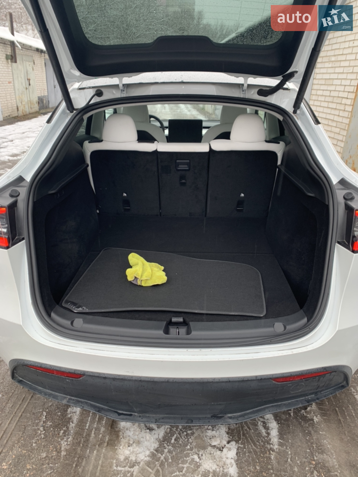 2022 Tesla Model Y - мініатюра 8