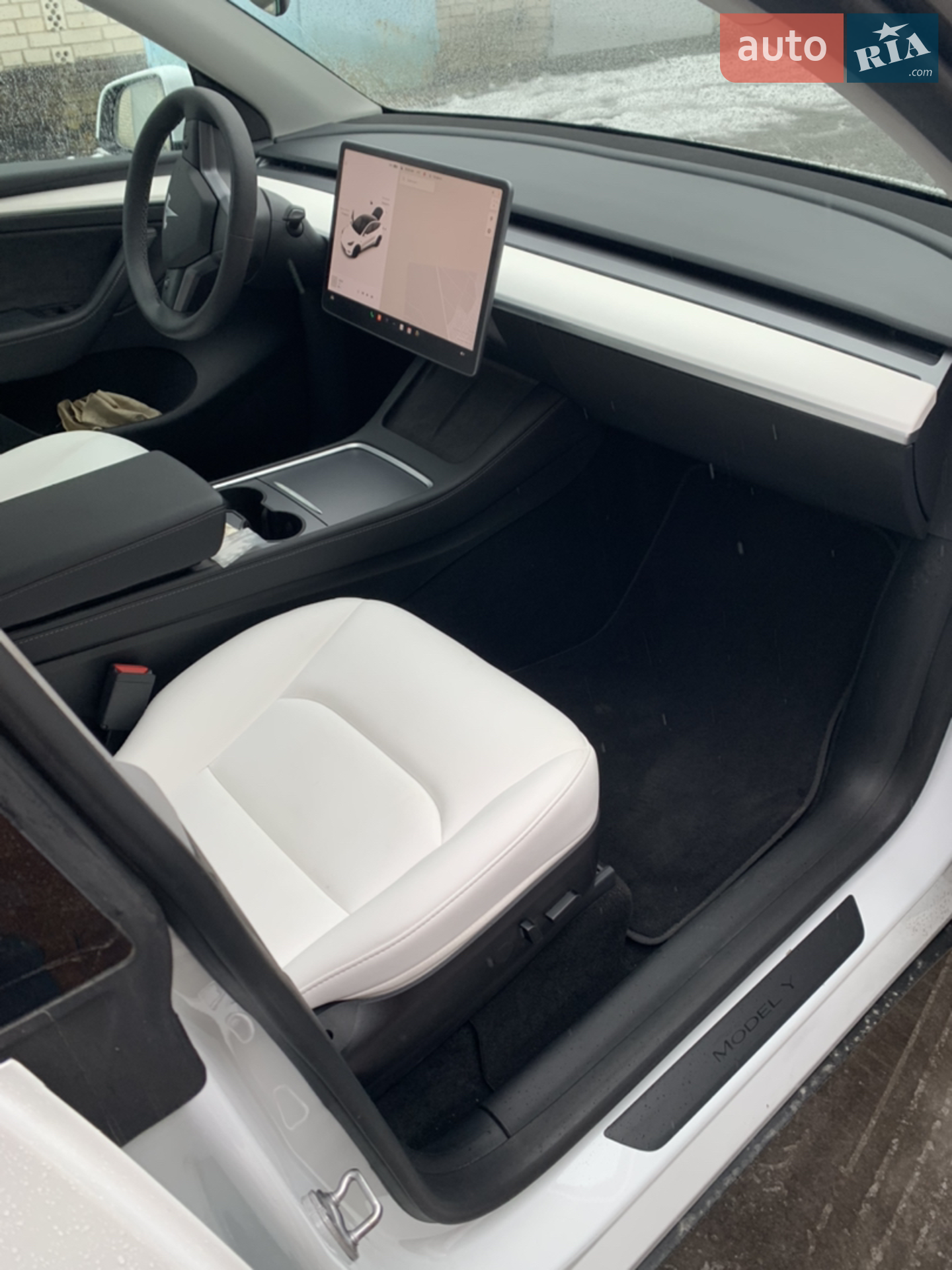 2022 Tesla Model Y - мініатюра 9