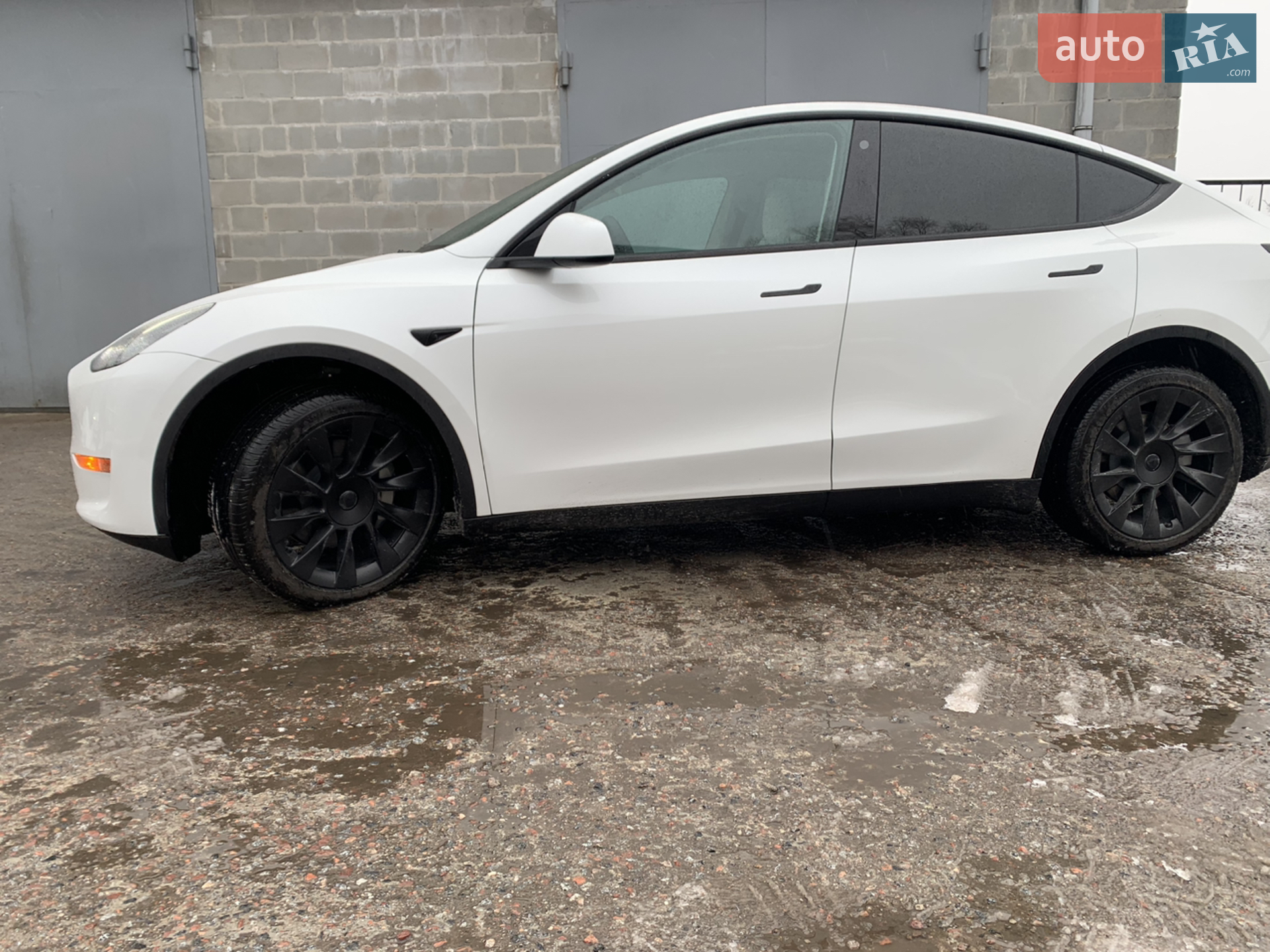 2022 Tesla Model Y - мініатюра 18