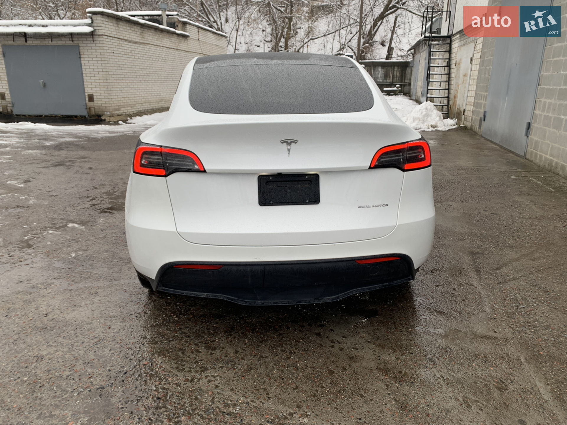 2022 Tesla Model Y - мініатюра 19