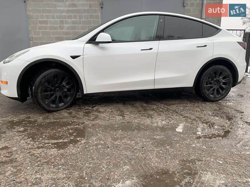 Позашляховик / Кросовер Tesla Model Y 2022 в Білій Церкві