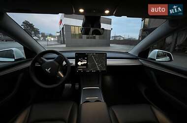 Внедорожник / Кроссовер Tesla Model Y 2023 в Ровно