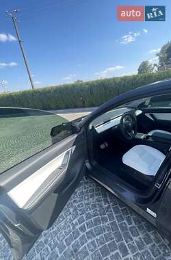 Внедорожник / Кроссовер Tesla Model Y 2021 в Днепре