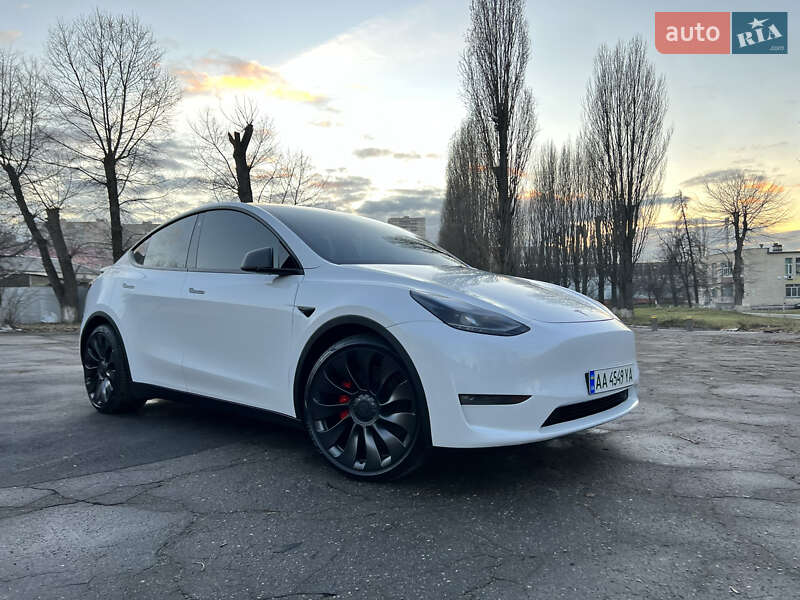 Tesla Model Y 2021