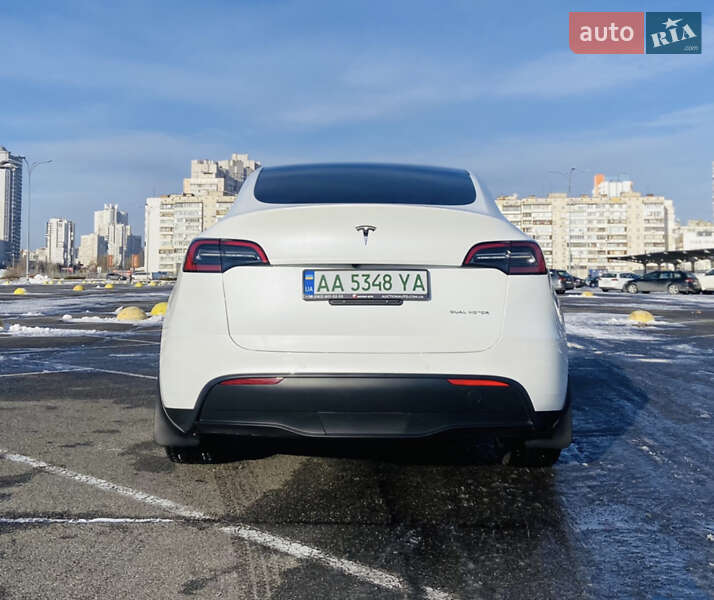 Позашляховик / Кросовер Tesla Model Y 2021 в Новомосковську