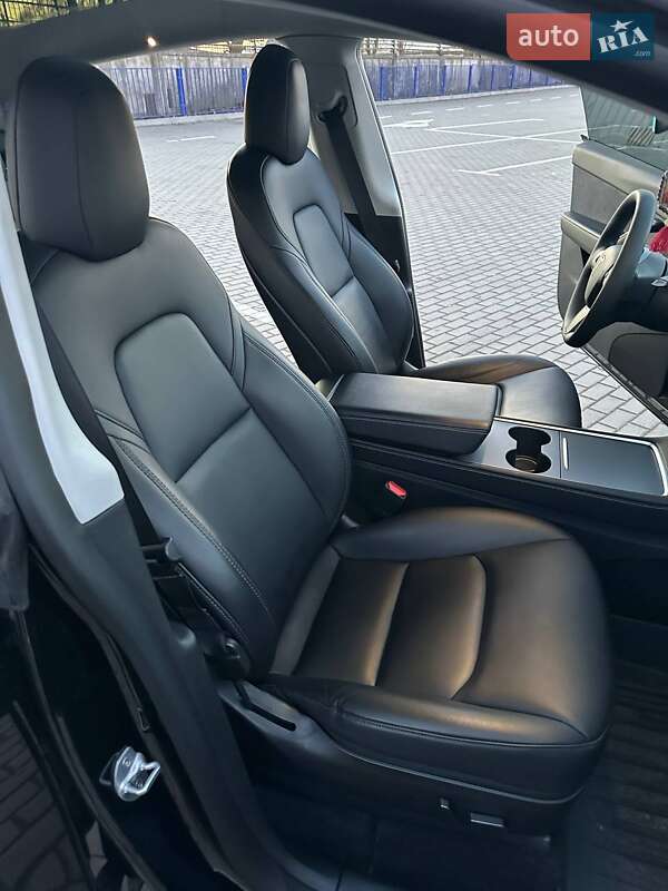 Внедорожник / Кроссовер Tesla Model Y 2021 в Тернополе фото 18 Внедорожник / Кроссовер Tesla Model Y 2021 в Тернополе