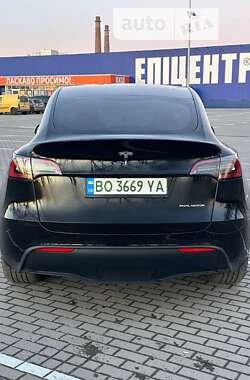 Внедорожник / Кроссовер Tesla Model Y 2021 в Тернополе