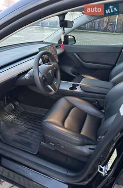 Внедорожник / Кроссовер Tesla Model Y 2021 в Тернополе