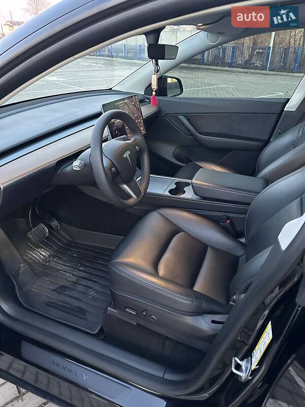Внедорожник / Кроссовер Tesla Model Y 2021 в Тернополе фото 12 Внедорожник / Кроссовер Tesla Model Y 2021 в Тернополе