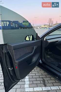 Внедорожник / Кроссовер Tesla Model Y 2021 в Тернополе