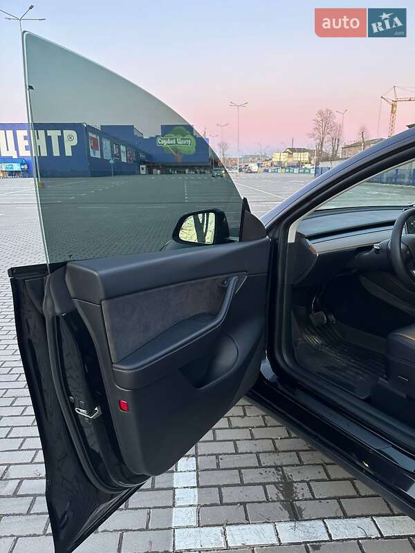 Внедорожник / Кроссовер Tesla Model Y 2021 в Тернополе фото 11 Внедорожник / Кроссовер Tesla Model Y 2021 в Тернополе