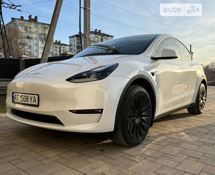 Внедорожник / Кроссовер Tesla Model Y 2023 в Ивано-Франковске фото 4 Внедорожник / Кроссовер Tesla Model Y 2023 в Ивано-Франковске