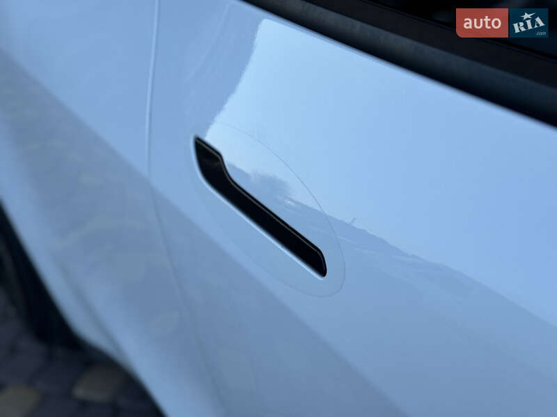 Внедорожник / Кроссовер Tesla Model Y 2021 в Виннице