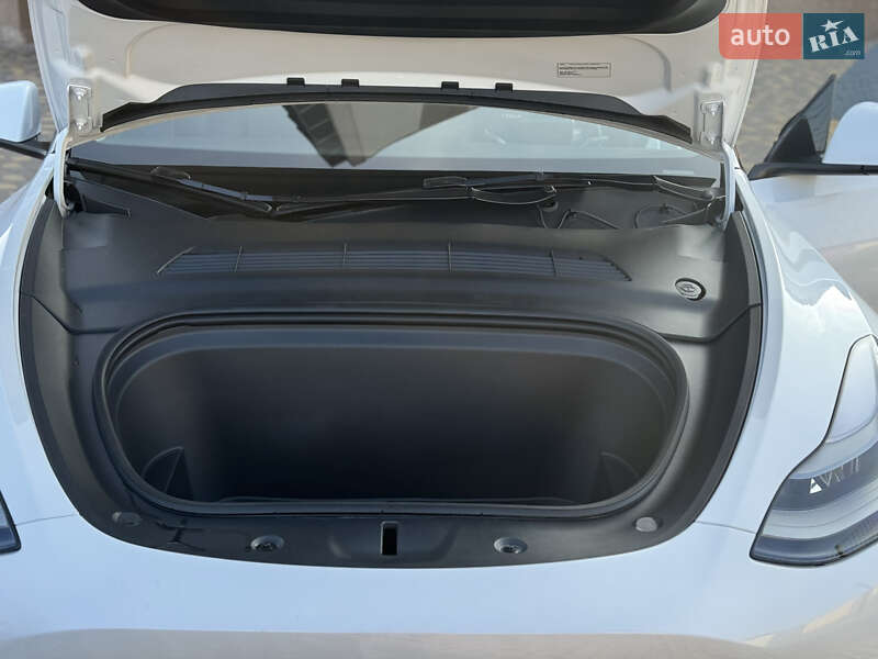 Внедорожник / Кроссовер Tesla Model Y 2021 в Виннице