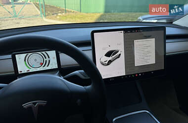 Внедорожник / Кроссовер Tesla Model Y 2021 в 