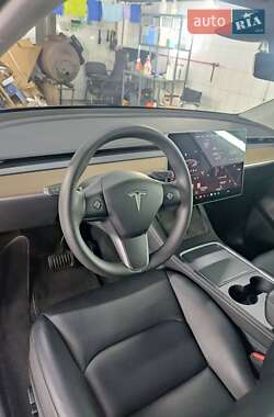 Внедорожник / Кроссовер Tesla Model Y 2022 в Львове