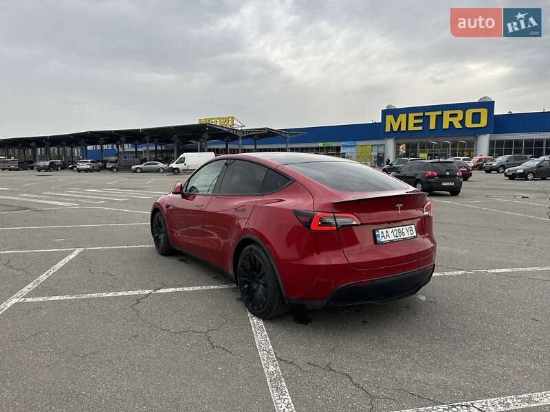 Внедорожник / Кроссовер Tesla Model Y 2020 в Киеве