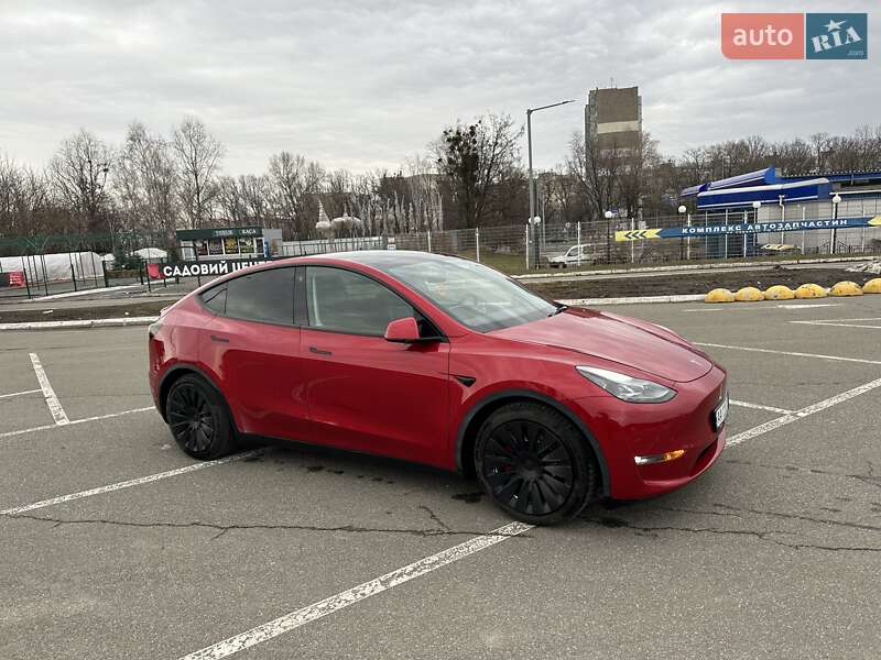 Внедорожник / Кроссовер Tesla Model Y 2020 в Киеве