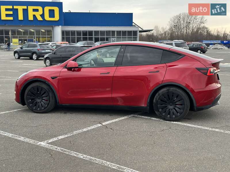 Внедорожник / Кроссовер Tesla Model Y 2020 в Киеве