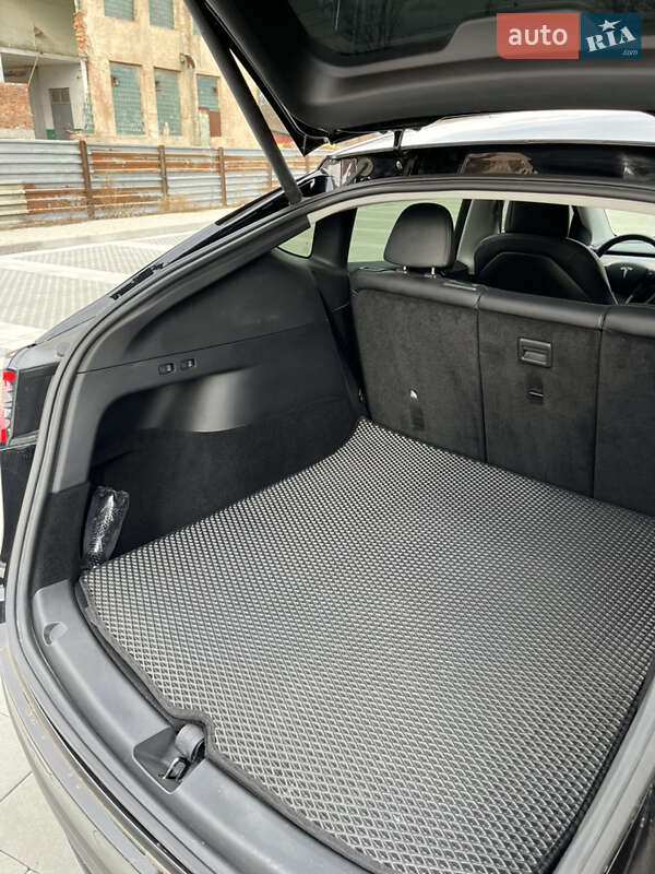Внедорожник / Кроссовер Tesla Model Y 2022 в Самборе