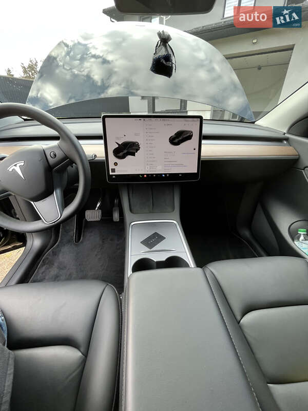 Внедорожник / Кроссовер Tesla Model Y 2022 в Самборе