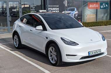 Tesla Model Y 2021