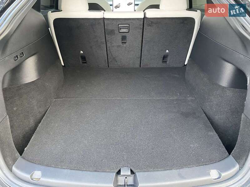 Внедорожник / Кроссовер Tesla Model Y 2022 в Полтаве