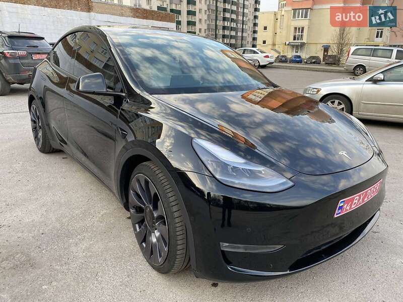 Внедорожник / Кроссовер Tesla Model Y 2022 в Полтаве