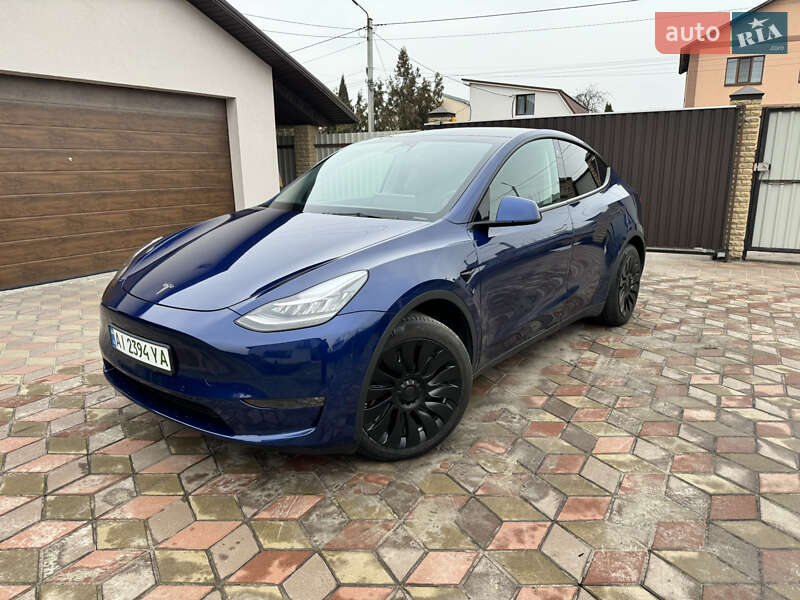 Tesla Model Y 2021