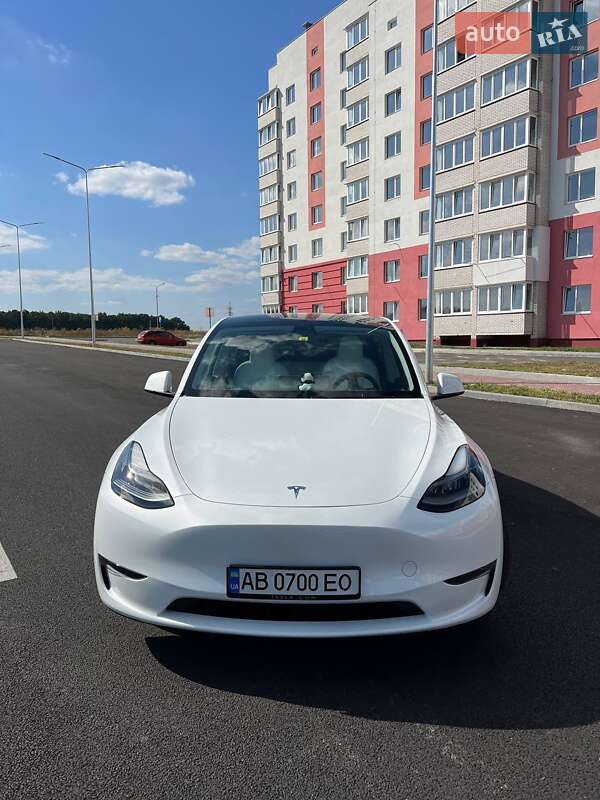 Позашляховик / Кросовер Tesla Model Y 2023 в Вінниці