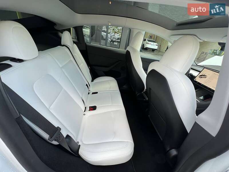 Внедорожник / Кроссовер Tesla Model Y 2023 в Виннице