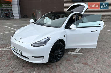 Tesla Model Y 2021