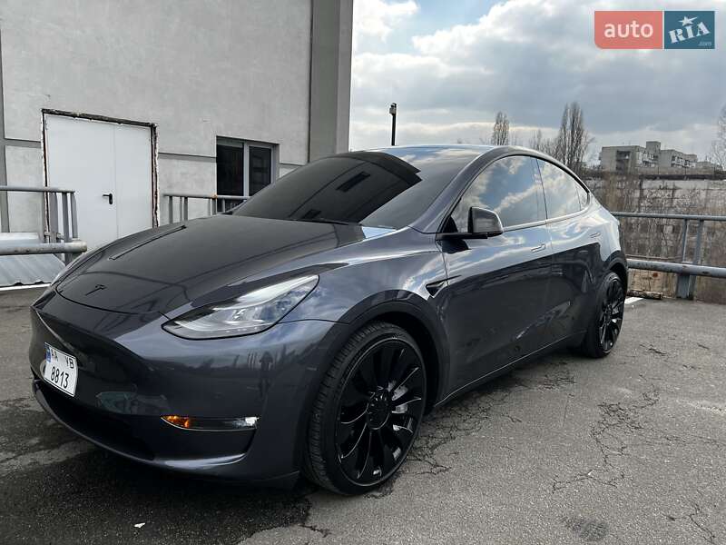 Tesla Model Y 2022