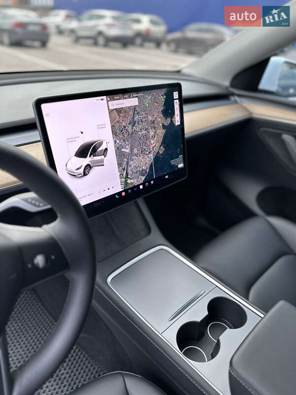 Позашляховик / Кросовер Tesla Model Y 2023 в Броварах