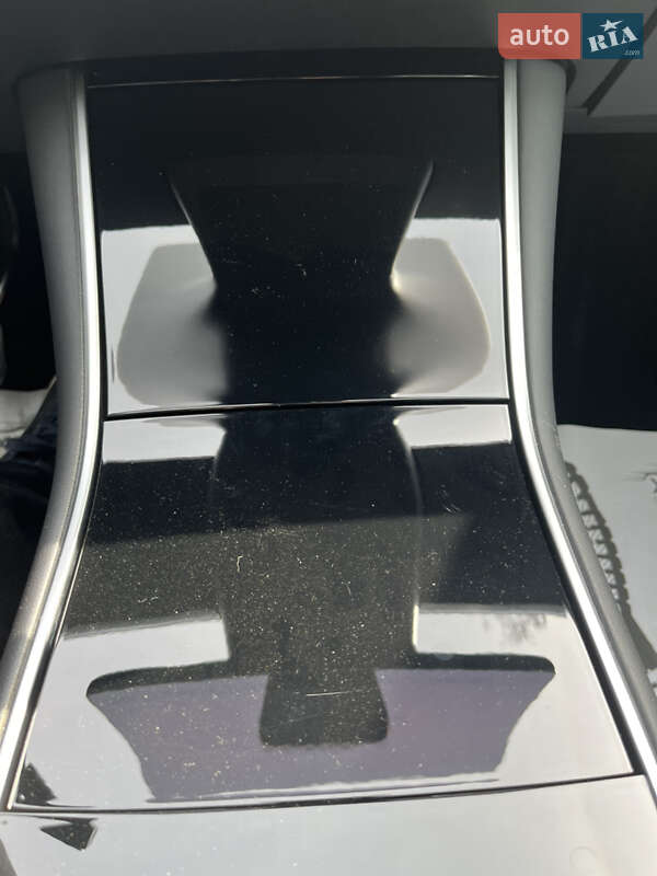 Внедорожник / Кроссовер Tesla Model Y 2021 в Харькове
