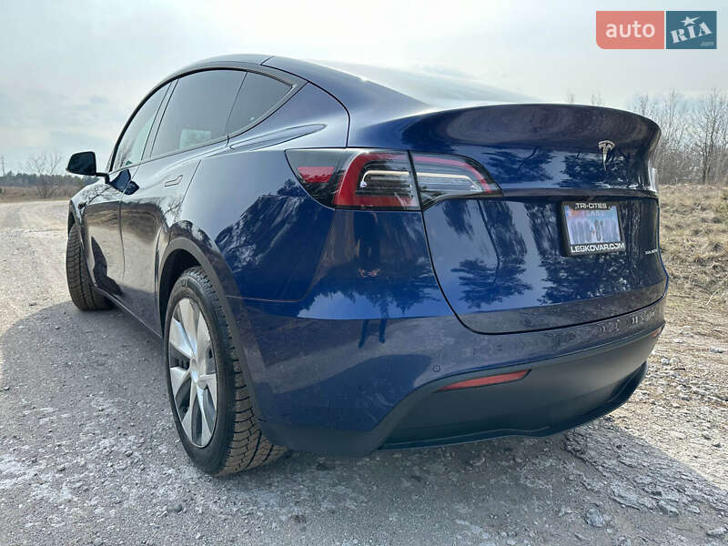 Позашляховик / Кросовер Tesla Model Y 2021 в Кам'янському