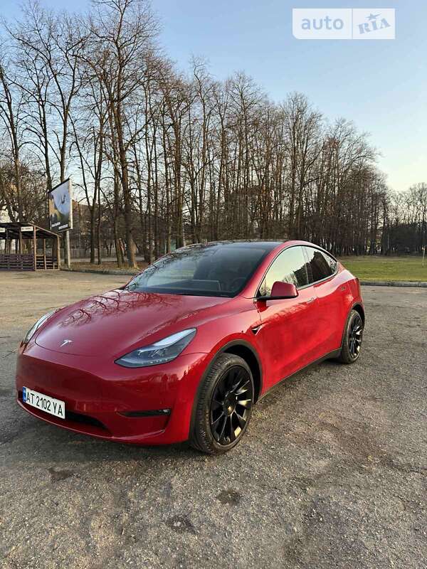 Внедорожник / Кроссовер Tesla Model Y 2023 в Ивано-Франковске