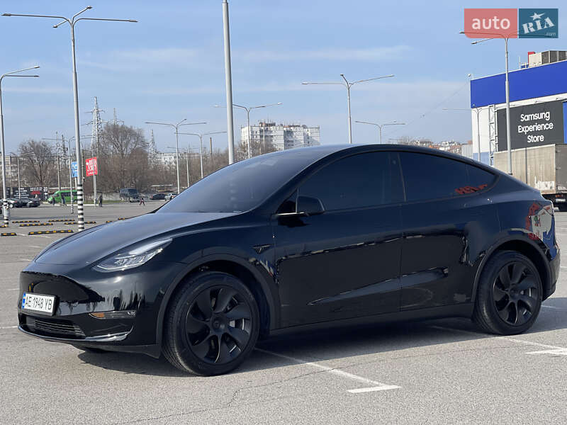 Внедорожник / Кроссовер Tesla Model Y 2023 в Днепре