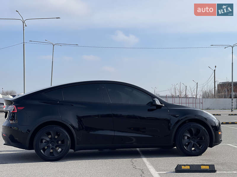 Внедорожник / Кроссовер Tesla Model Y 2023 в Днепре
