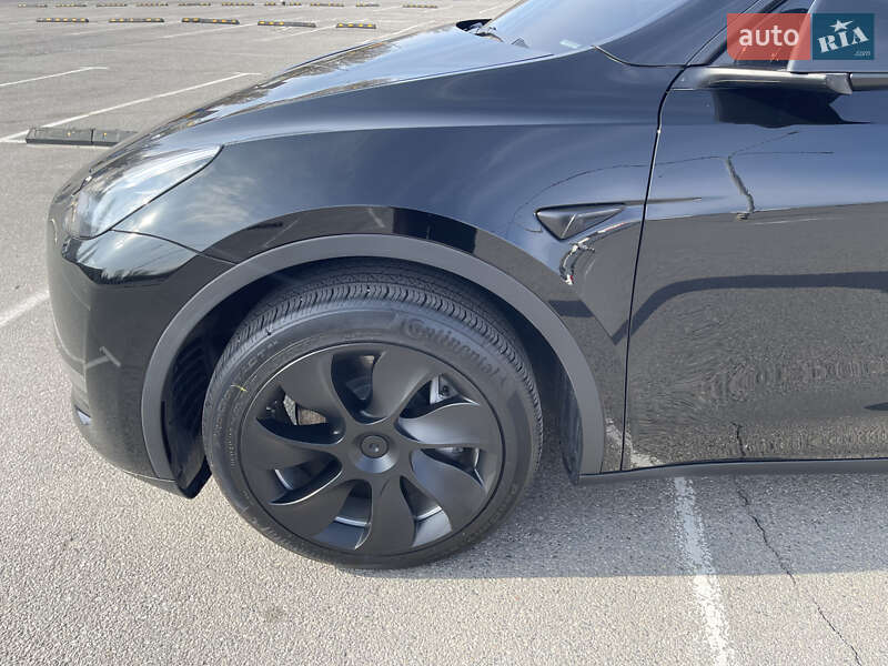 Внедорожник / Кроссовер Tesla Model Y 2023 в Днепре