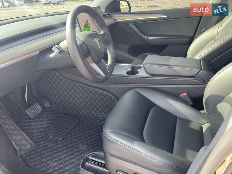 Внедорожник / Кроссовер Tesla Model Y 2023 в Днепре