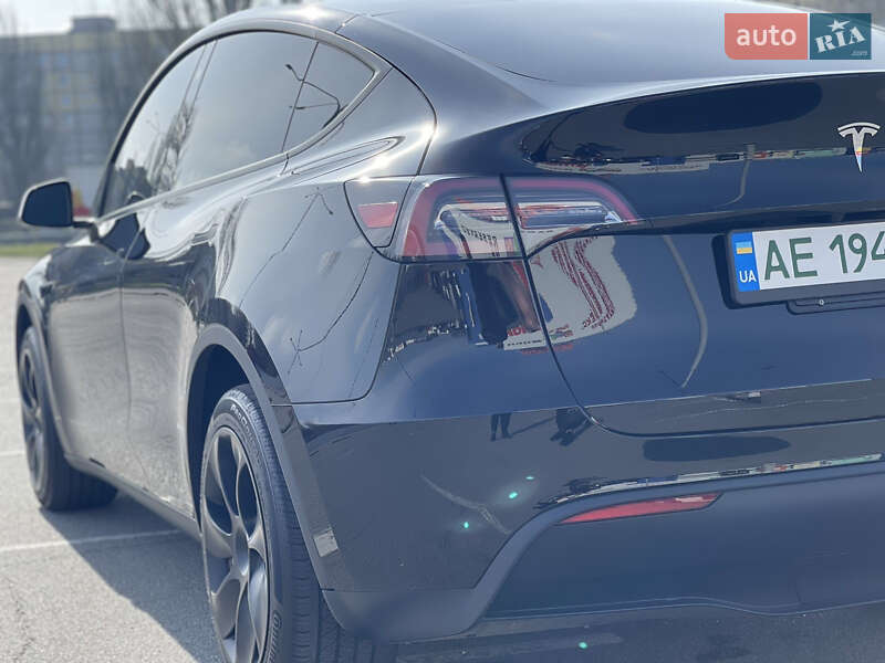 Внедорожник / Кроссовер Tesla Model Y 2023 в Днепре